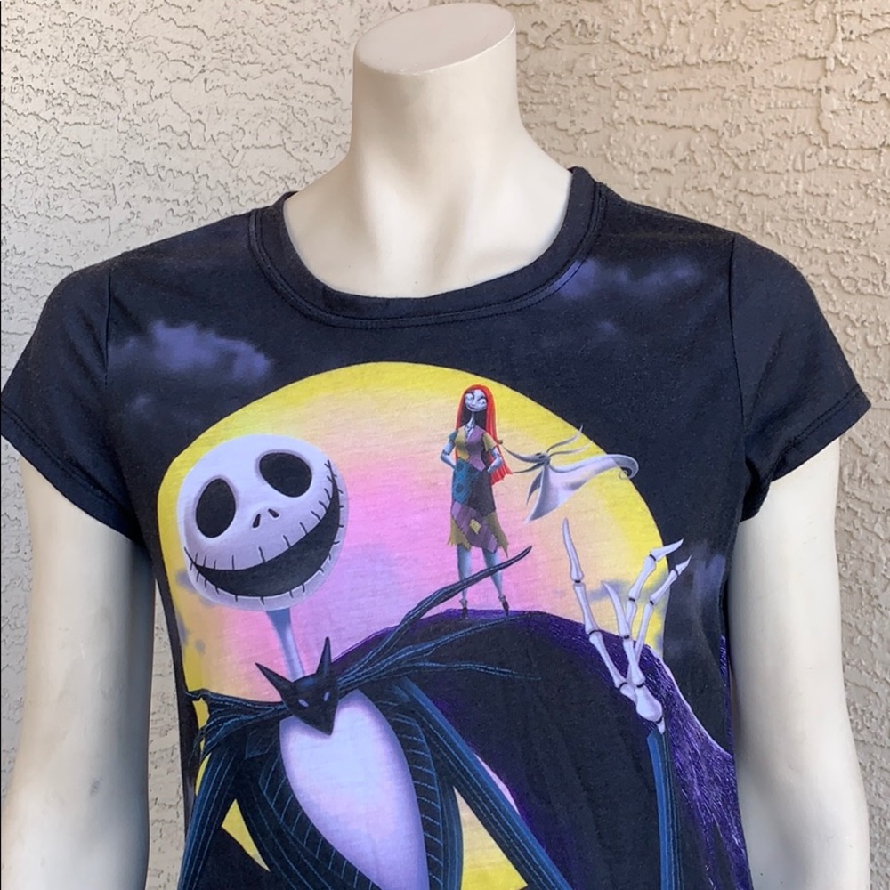 The Nightmare Before Christmas T-Shirt - Picture 2 of 8